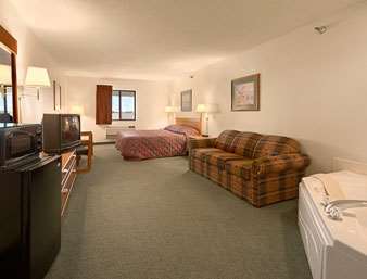 Days Inn By Wyndham Manchester Room photo